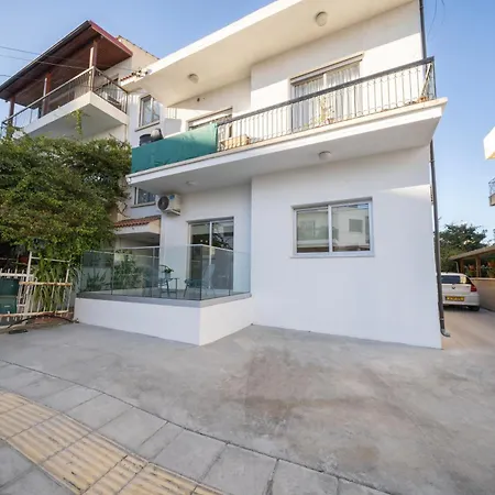 Near Center 1 Bedroom Flat Daire *