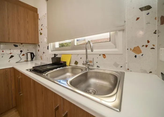 Near Center 1 Bedroom Flat Апартаменти