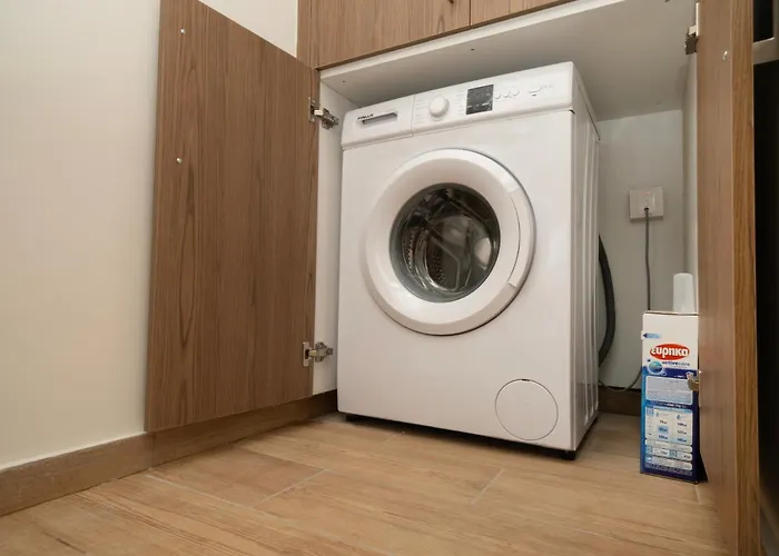 Near Center 1 Bedroom Flat Апартаменти